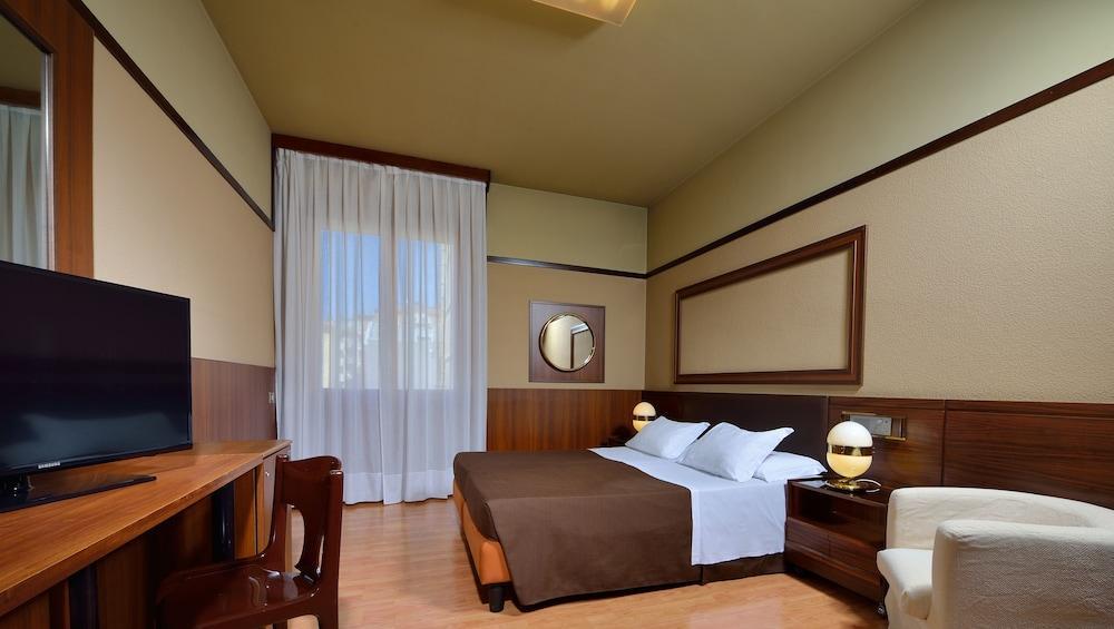 Grand Hotel Elite Bologna Esterno foto