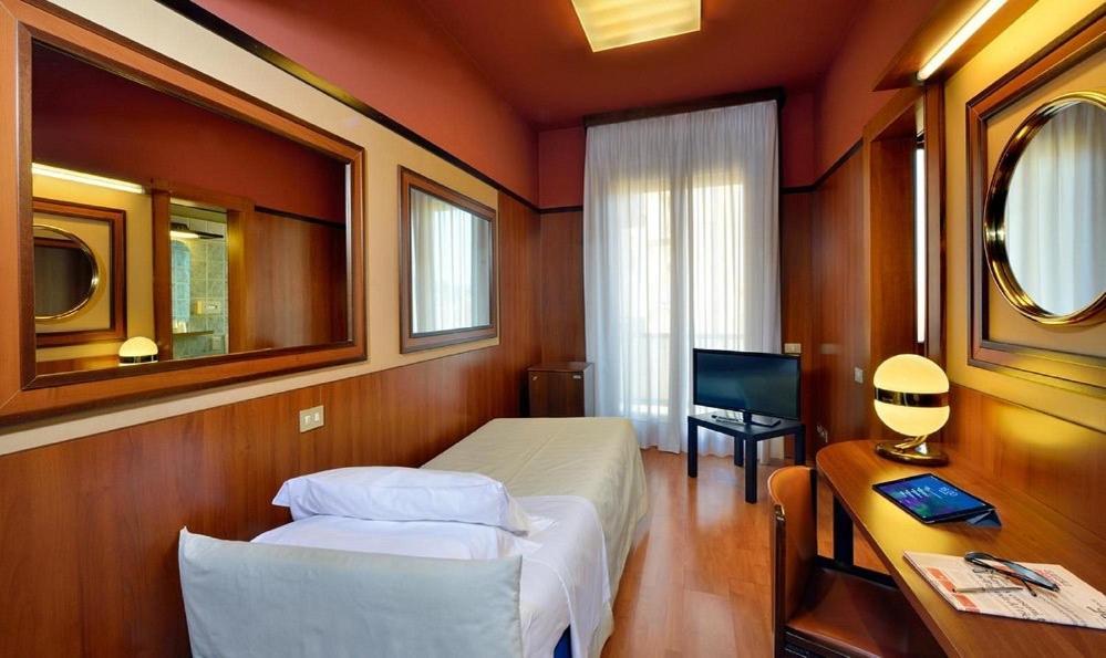 Grand Hotel Elite Bologna Esterno foto