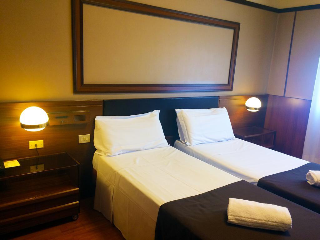 Grand Hotel Elite Bologna Esterno foto