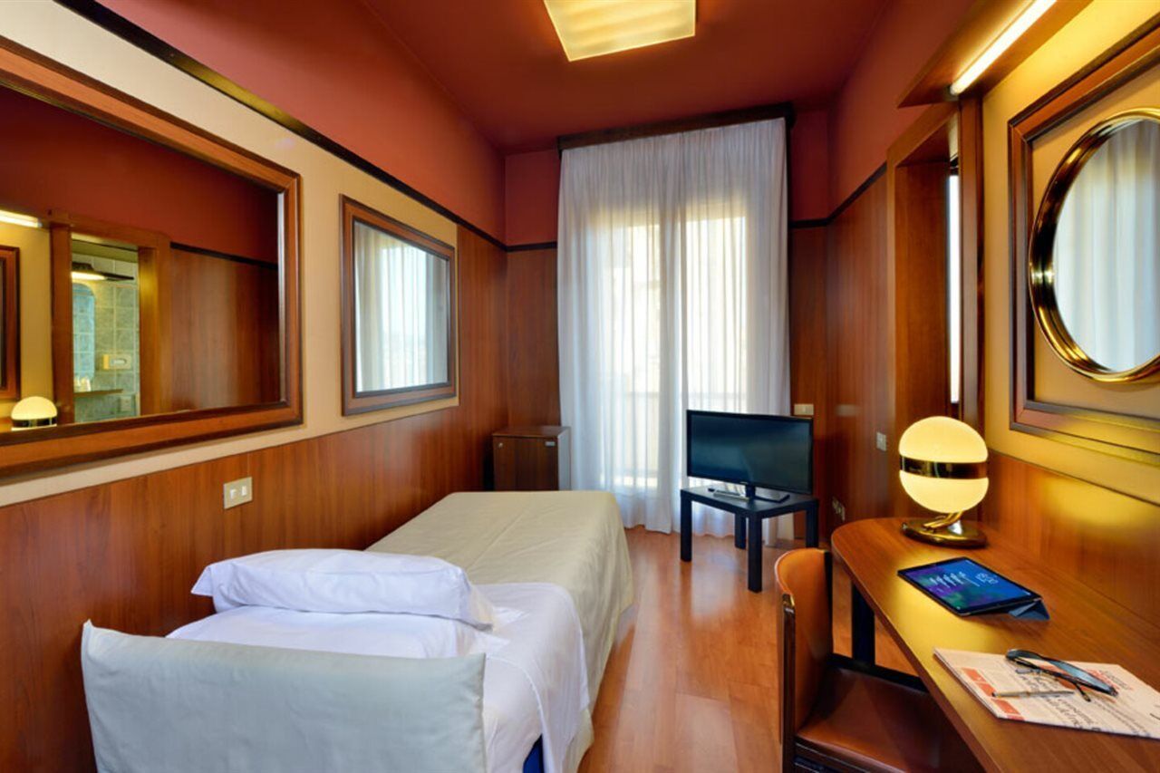 Grand Hotel Elite Bologna Esterno foto